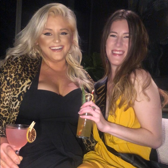 Meet your Posher, Ashley - Picture 3 of 6